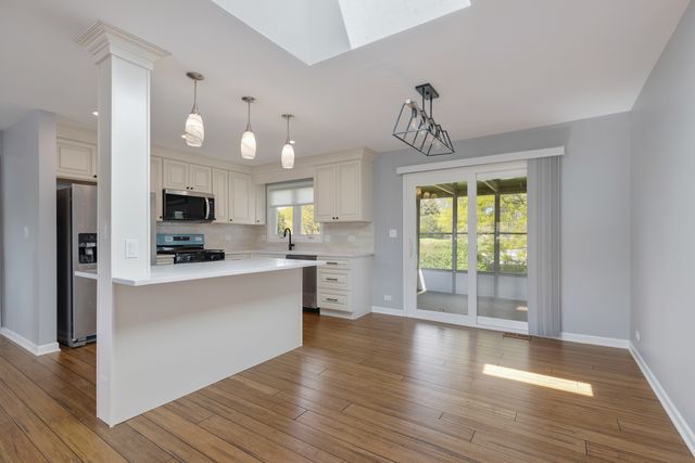 50 Kendal Road, Elk Grove Village, IL 60007