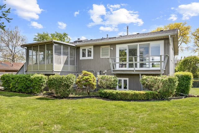 50 Kendal Road, Elk Grove Village, IL 60007