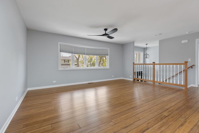 50 Kendal Road, Elk Grove Village, IL 60007