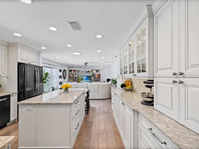 2285 WATROUS DRIVE, Dunedin, FL 34698