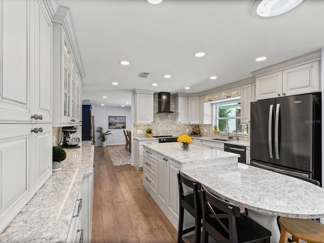 2285 WATROUS DRIVE, Dunedin, FL 34698