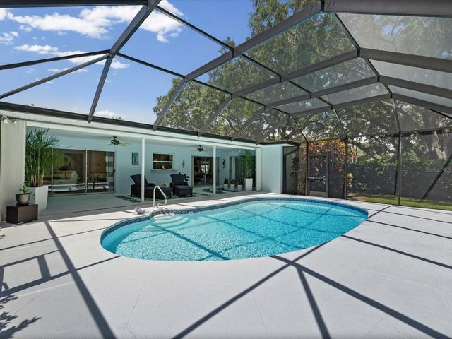 2285 WATROUS DRIVE, Dunedin, FL 34698
