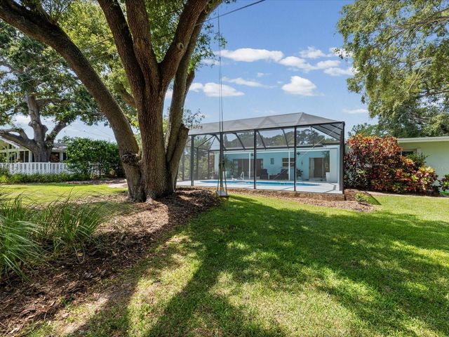 2285 WATROUS DRIVE, Dunedin, FL 34698