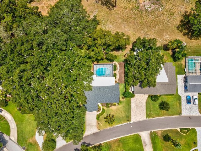 2285 WATROUS DRIVE, Dunedin, FL 34698