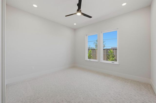 2500 Cherrywood Ln, Lincoln, CA 95648