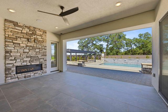 2500 Cherrywood Ln, Lincoln, CA 95648