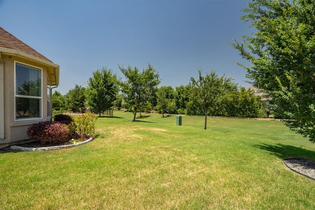9700 Blackwood Drive, Denton, TX 76207