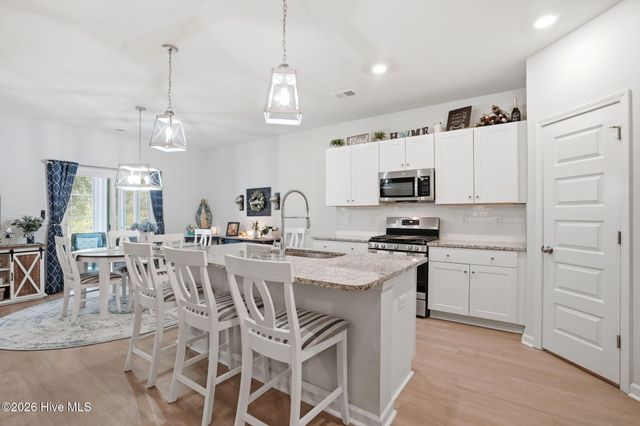 994 Bourne Drive SW, Ocean Isle Beach, NC 28469