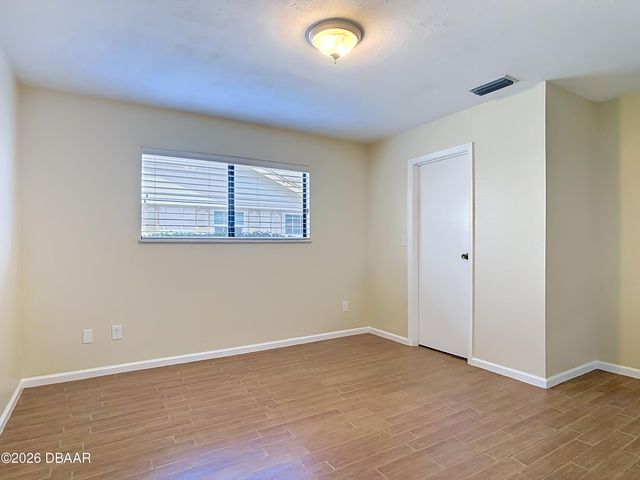 49 Bogey Circle, New Smyrna Beach, FL 32168