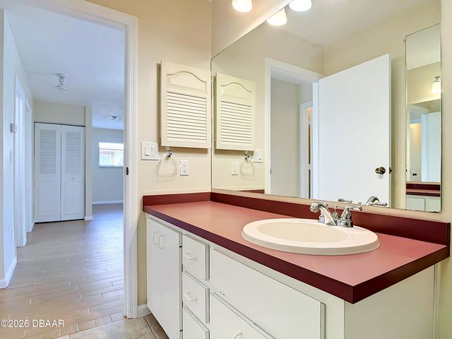 49 Bogey Circle, New Smyrna Beach, FL 32168