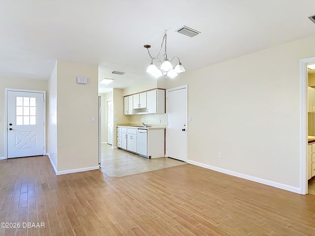 49 Bogey Circle, New Smyrna Beach, FL 32168
