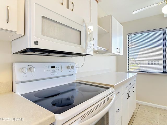 49 Bogey Circle, New Smyrna Beach, FL 32168