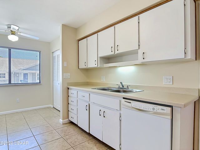 49 Bogey Circle, New Smyrna Beach, FL 32168