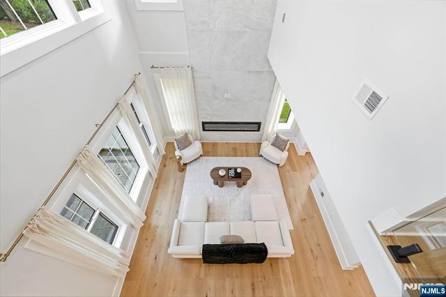 4 Athens Road, Millburn, NJ 07078