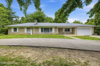 7708 Smyrna Pkwy, Louisville, KY 40228