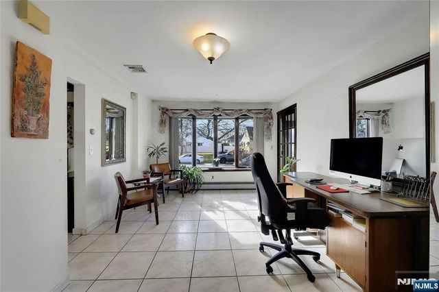 4 Highfield Court, Wayne, NJ 07470