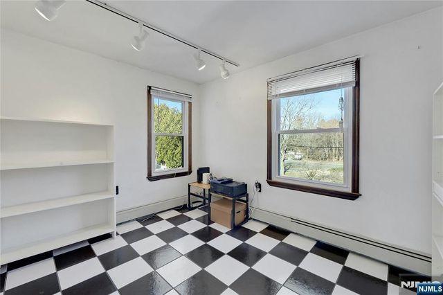 4 Highfield Court, Wayne, NJ 07470