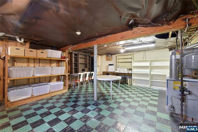 4 Highfield Court, Wayne, NJ 07470