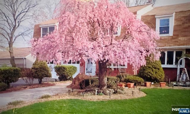 4 Highfield Court, Wayne, NJ 07470