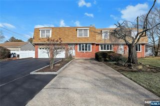 4 Highfield Court, Wayne, NJ 07470