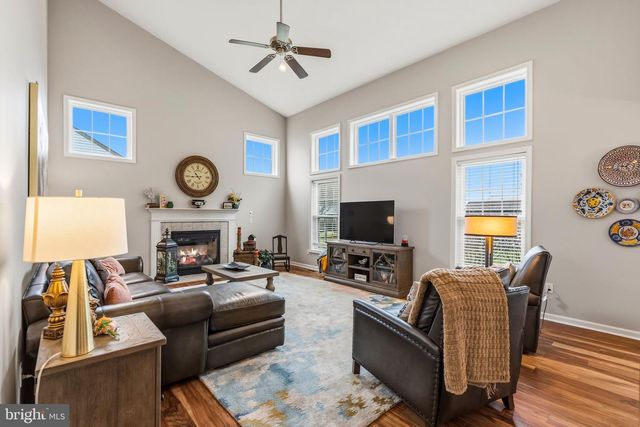 370 REDBUD DR, Oxford, PA 19363