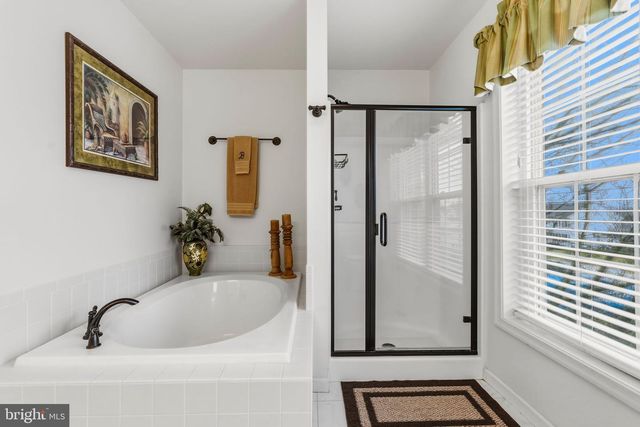 370 REDBUD DR, Oxford, PA 19363