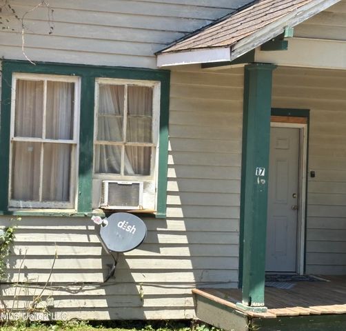 15 E Franklin Street Street, Natchez, MS 39120