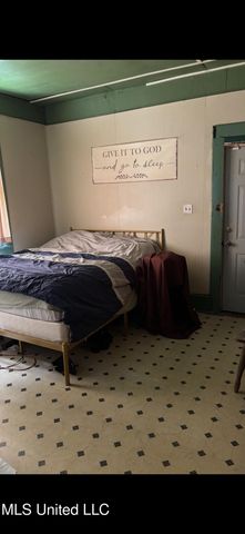 15 E Franklin Street Street, Natchez, MS 39120