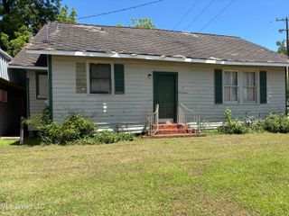 15 E Franklin Street Street, Natchez, MS 39120