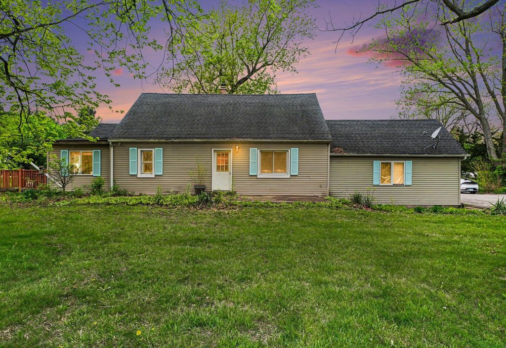 12706 Grant Street, Crown Point, IN 46307