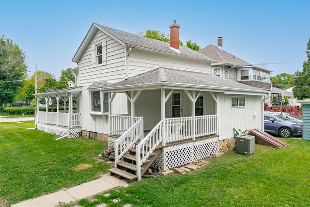 434 E Washington Street, West Chicago, IL 60185