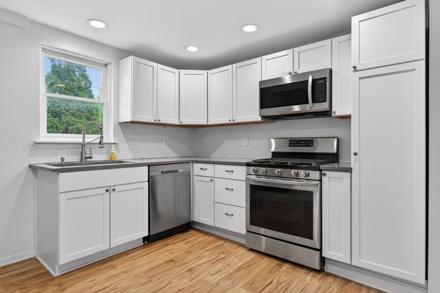 434 E Washington Street, West Chicago, IL 60185