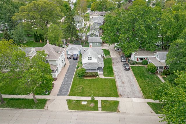 434 E Washington Street, West Chicago, IL 60185