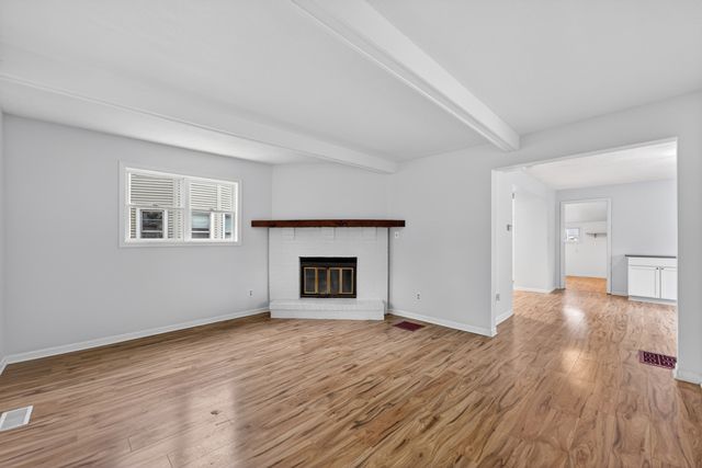 434 E Washington Street, West Chicago, IL 60185