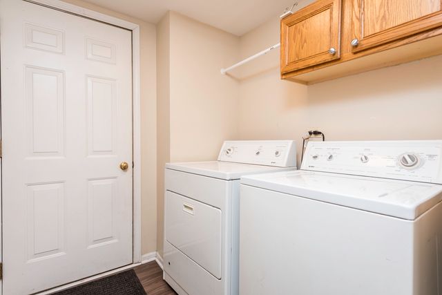 1851 Salem Court, Gurnee, IL 60031