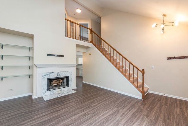 1851 Salem Court, Gurnee, IL 60031
