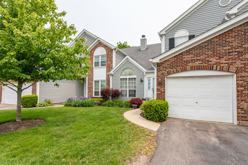 1851 Salem Court, Gurnee, IL 60031