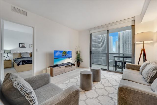45 SW 9 ST 1905, Miami, FL 33130
