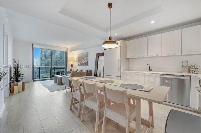 45 SW 9 ST 1905, Miami, FL 33130