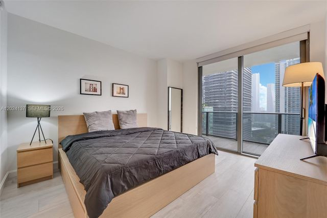 45 SW 9 ST 1905, Miami, FL 33130