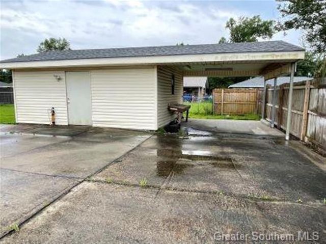 2115 N Rose Park Avenue, Sulphur, LA 70663