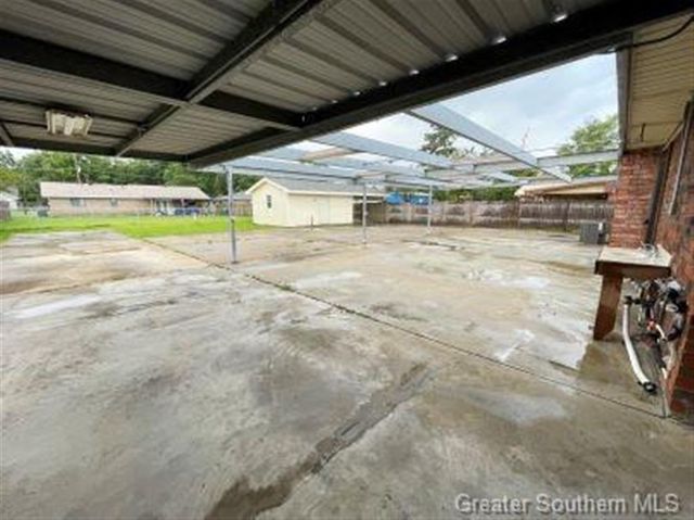 2115 N Rose Park Avenue, Sulphur, LA 70663