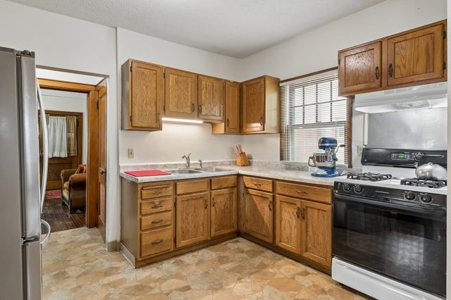 1418 Queen Avenue N, Minneapolis, MN 55411