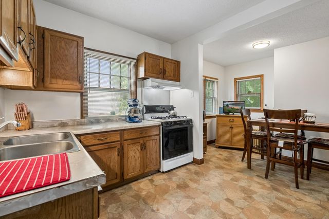 1418 Queen Avenue N, Minneapolis, MN 55411