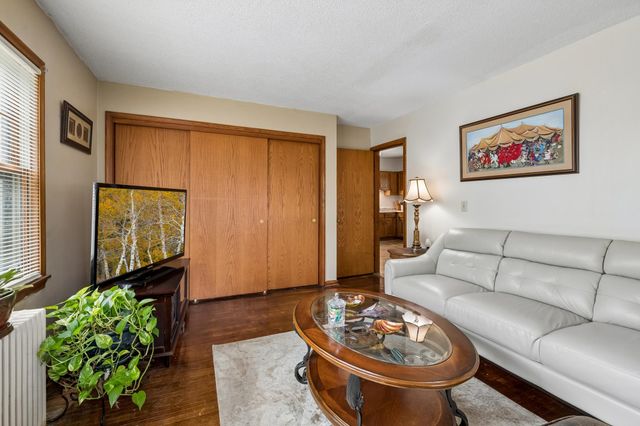 1418 Queen Avenue N, Minneapolis, MN 55411