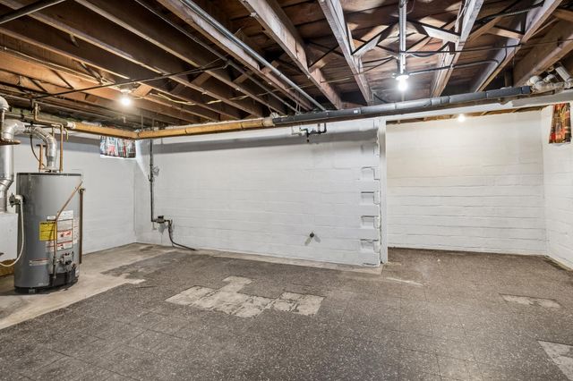 1418 Queen Avenue N, Minneapolis, MN 55411