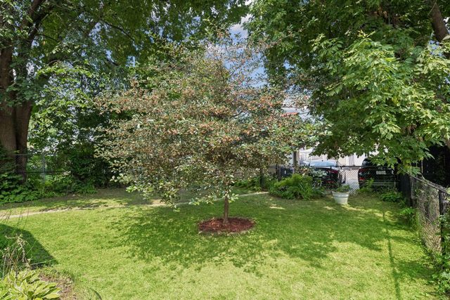 1418 Queen Avenue N, Minneapolis, MN 55411