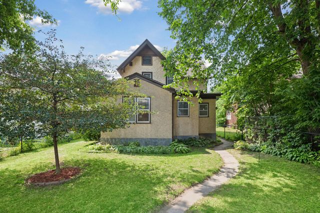 1418 Queen Avenue N, Minneapolis, MN 55411