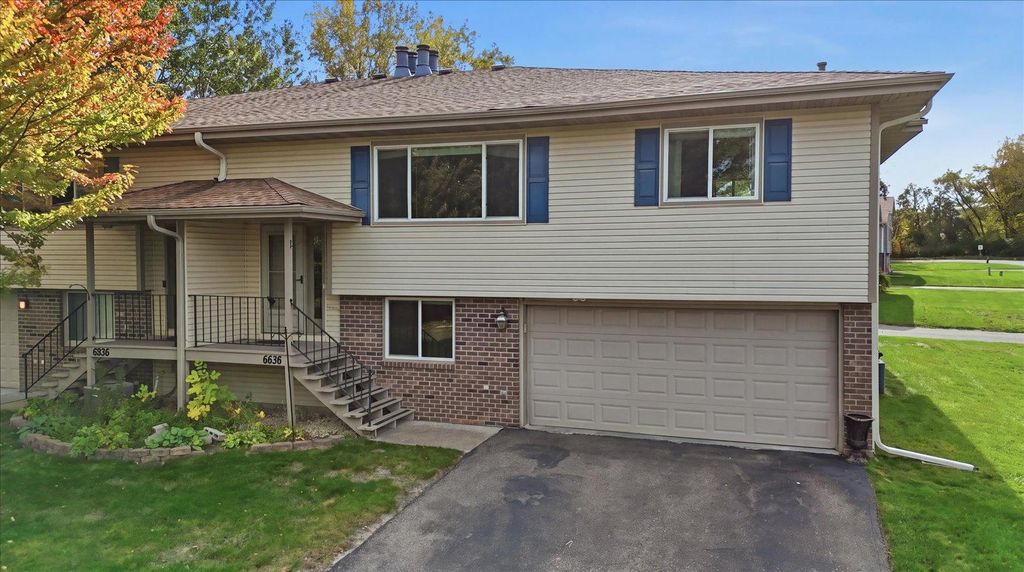 6838 Sandlewood Road, Woodbury, MN 55125 — photo 2