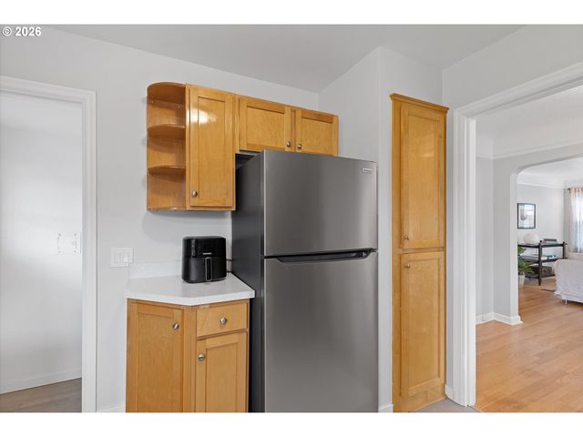 4773 N YALE St, Portland, OR 97203